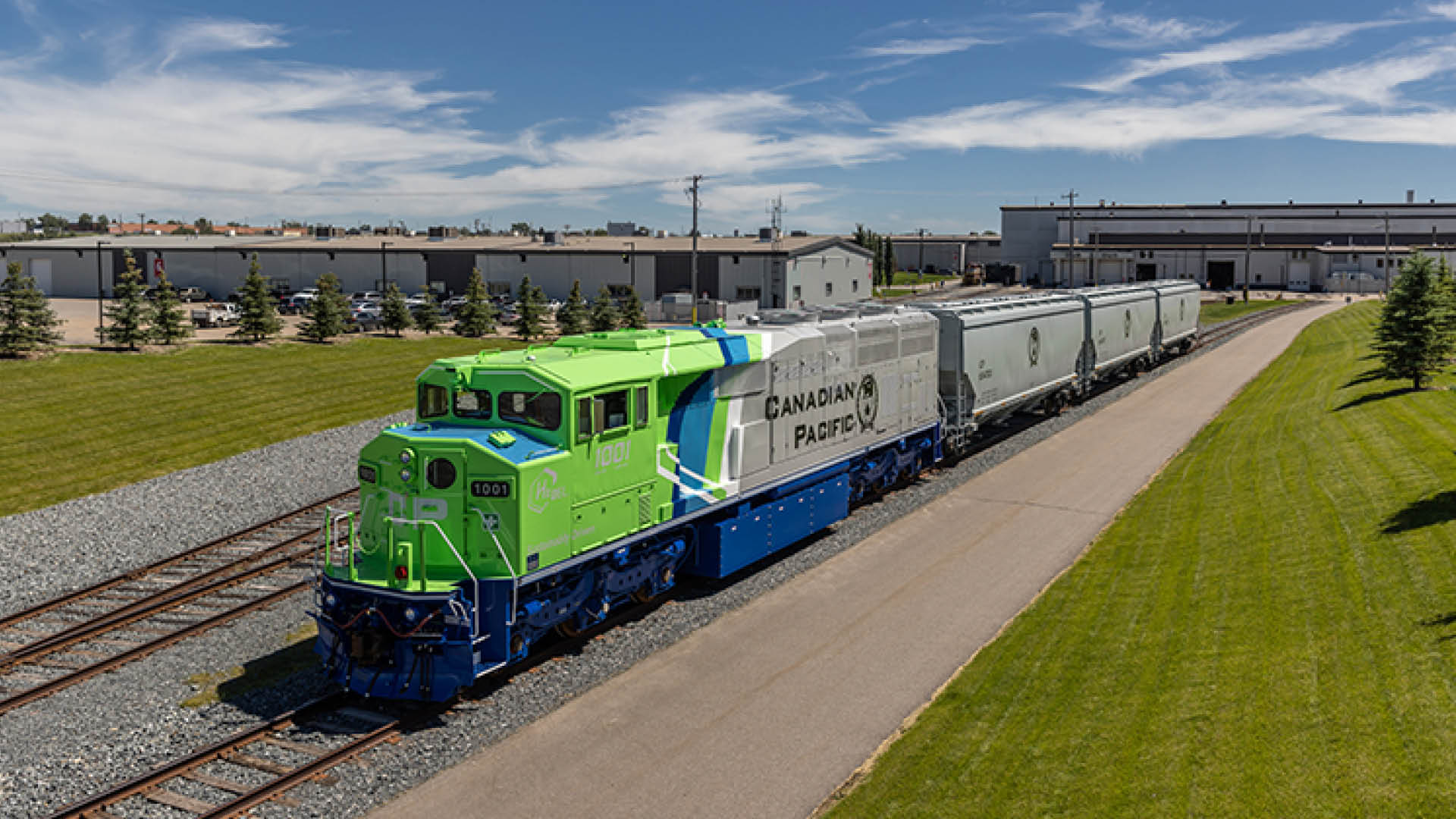 CP rail H2 locomotive_1920X1090
